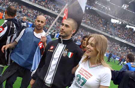 比Switch2新机还贵！国外二手3DS价格突然暴涨76%