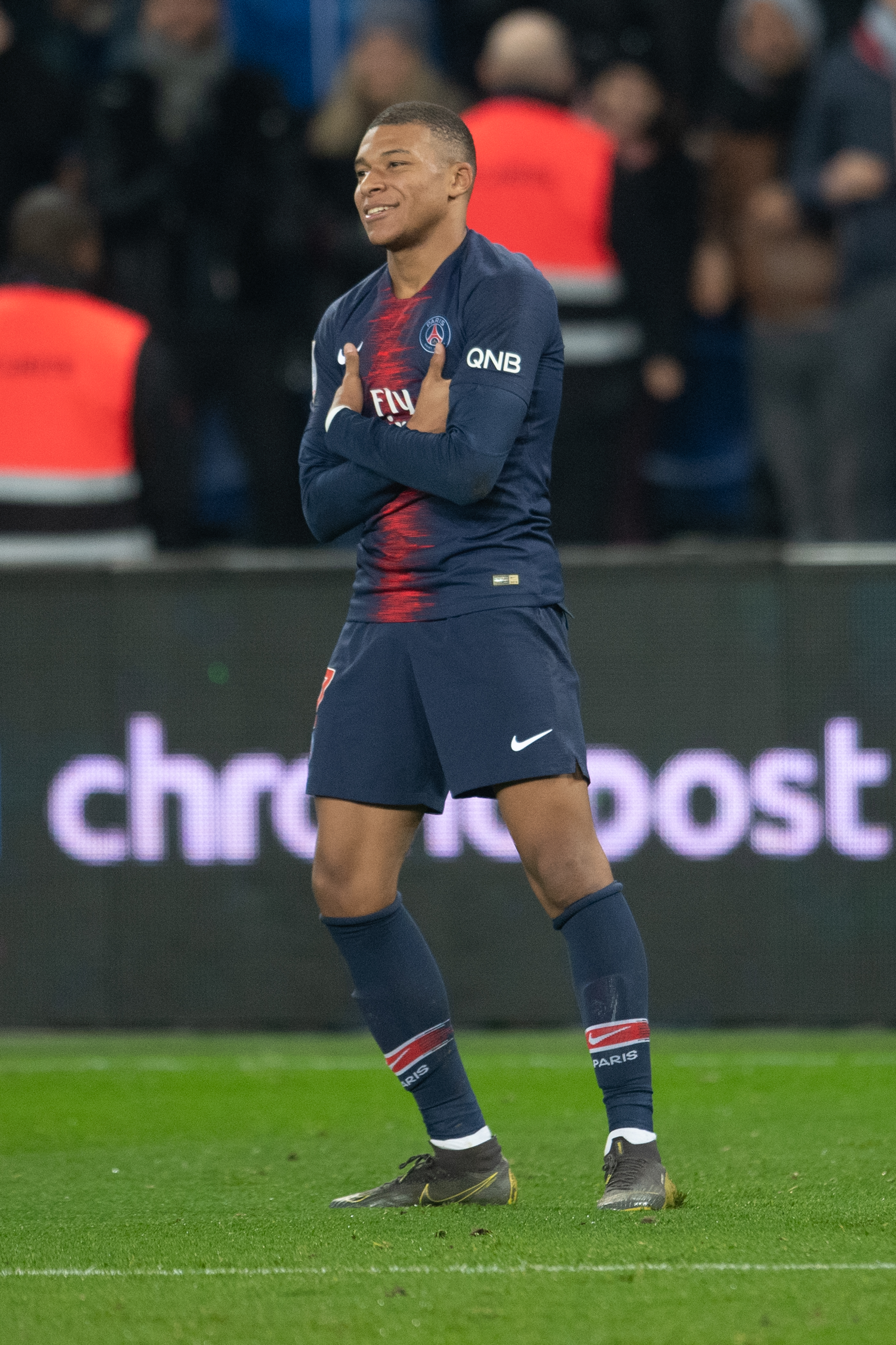 [中超]第29轮：上海海港3-0浙江俱乐部 集锦