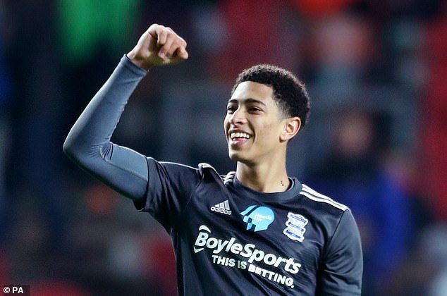 C罗也挽救不了亚冠二级联赛的人气