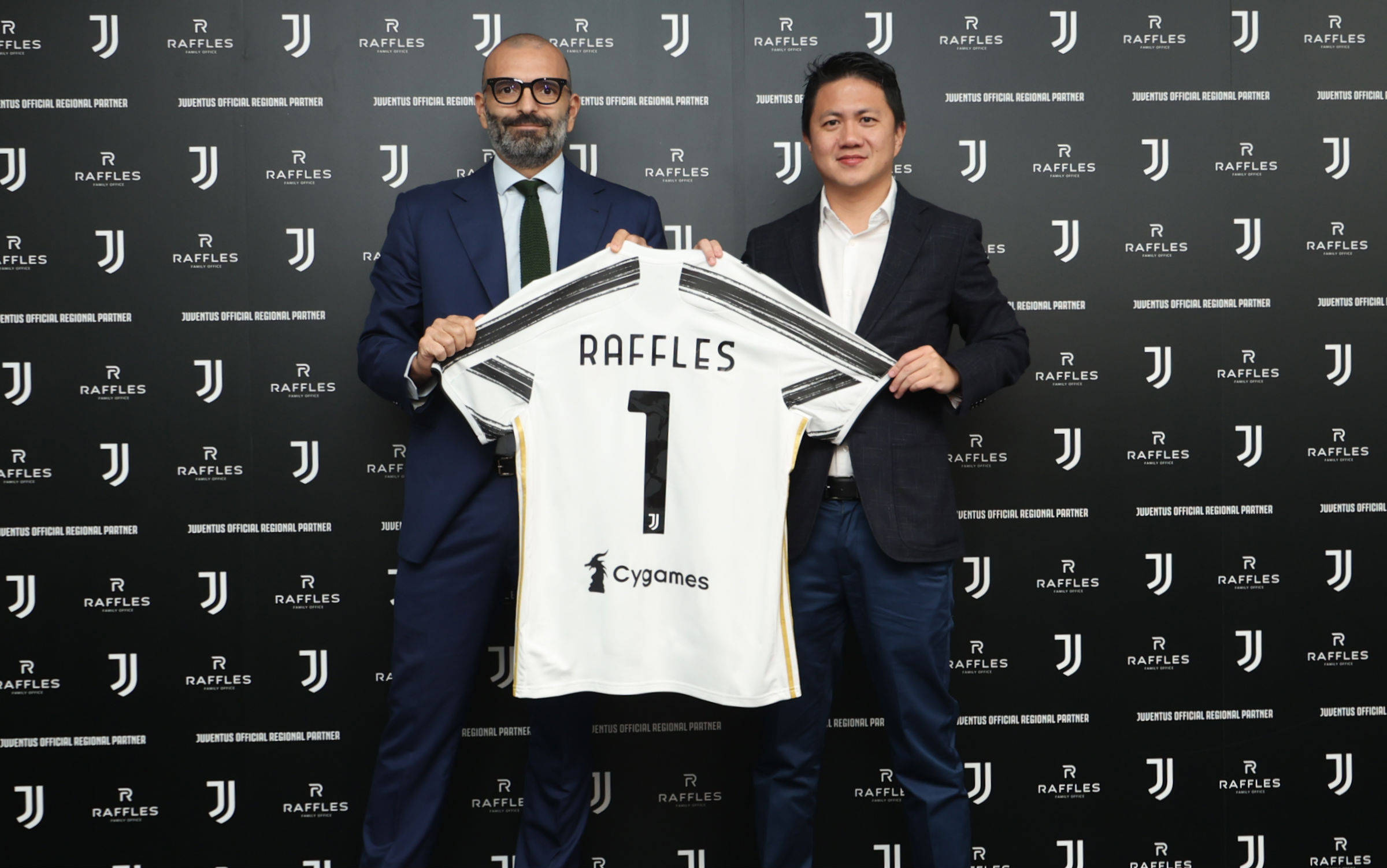 2连平后曼城终迎救星 6500万镑强援周四体检 为投奔瓜帅拒4大豪门