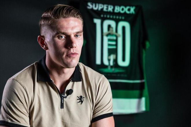 勇士137-103击败国王 库里27+10德罗赞24分