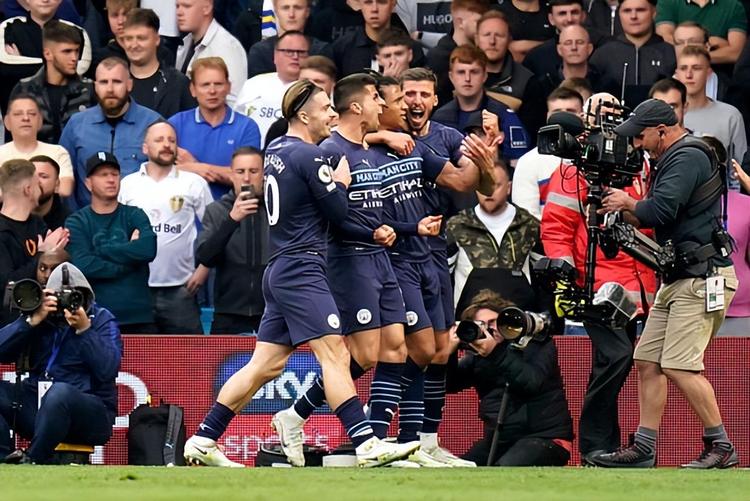 35款新游抢滩8月暑期档！《无畏契约》手游、《远光84》对垒