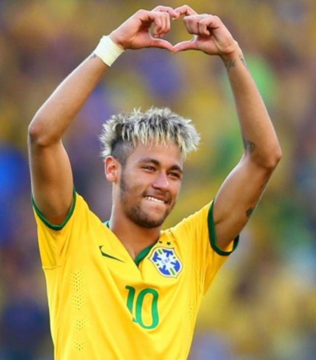 [NBA]“东詹”合砍68分 湖人赢球晋级