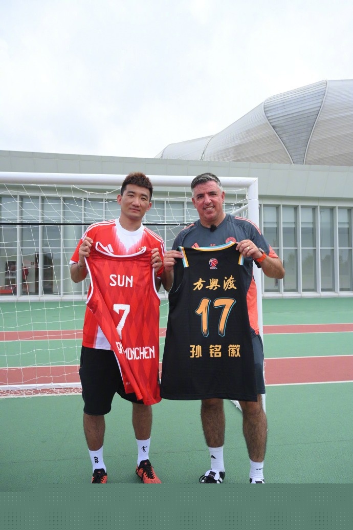 帕金斯谈库明加申请交易：科尔是最大问题，球员得不到信任谁也打不出来