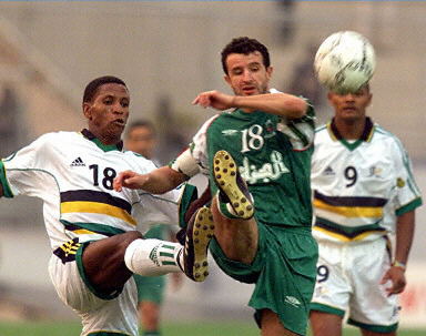 [中超]泽卡双响 山东泰山主场取胜